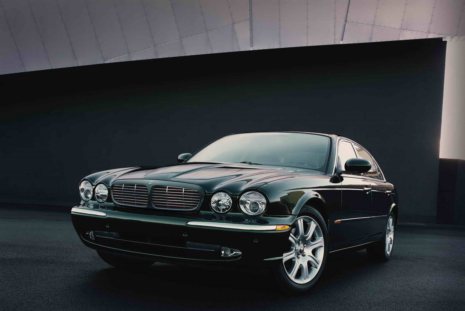 What company makes jaguar What company makes jaguar